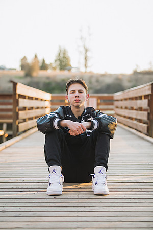 Riley (2023)-1039